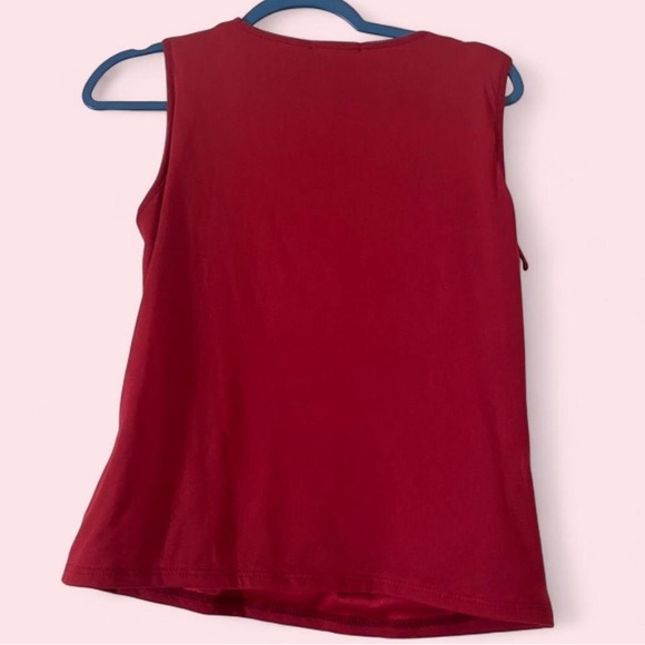 Red top - Picture 2 of 3